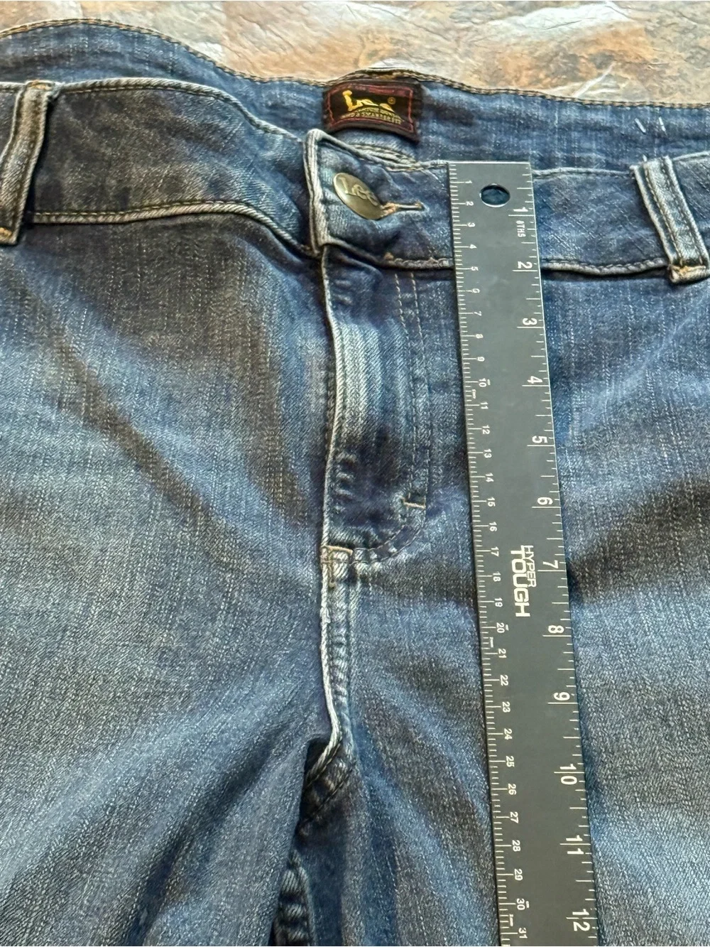 Lee Women’s 20 WM Dark Blue Crop Jeans Small Stain